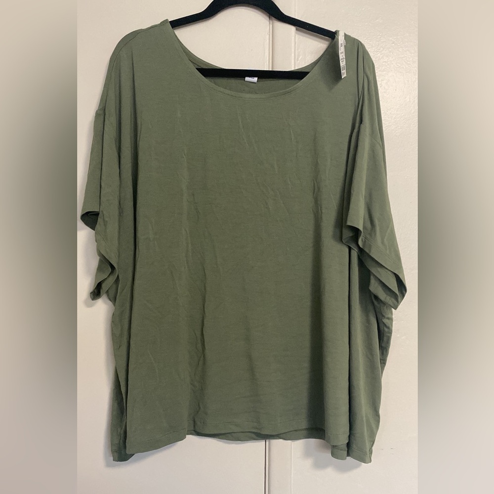 Old Navy Tshirt